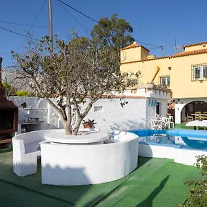 Mountain, Seaviews, And Pool Relax By Sunkeyrents Сasa de vacaciones Fasnia